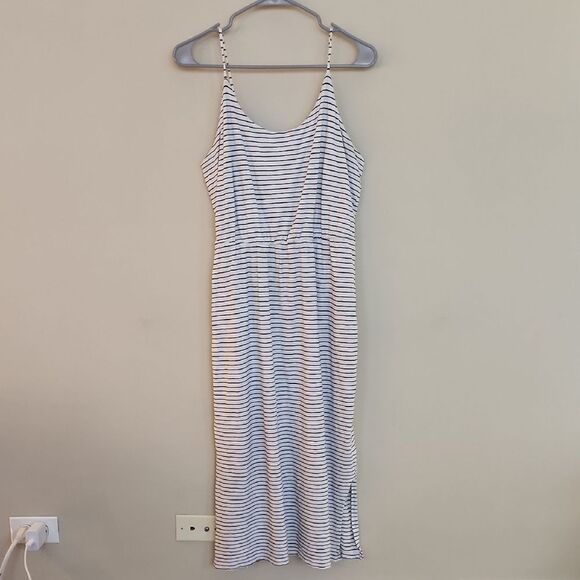 Old Navy Black and White Striped Maxi Sundress Size M - Picture 1 of 5